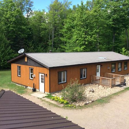 Madawaska Lodge-Cottage Buitenkant foto