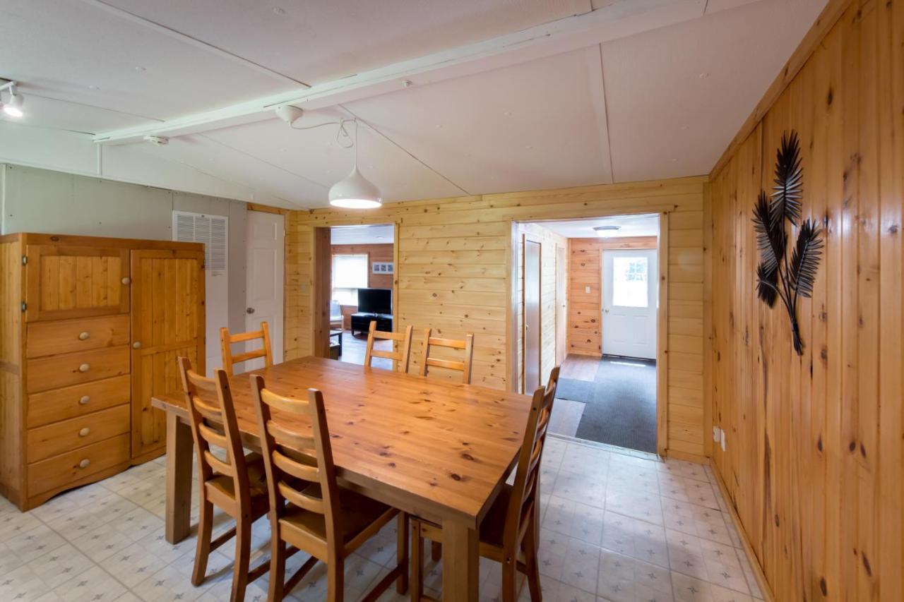 Madawaska Lodge-Cottage Buitenkant foto