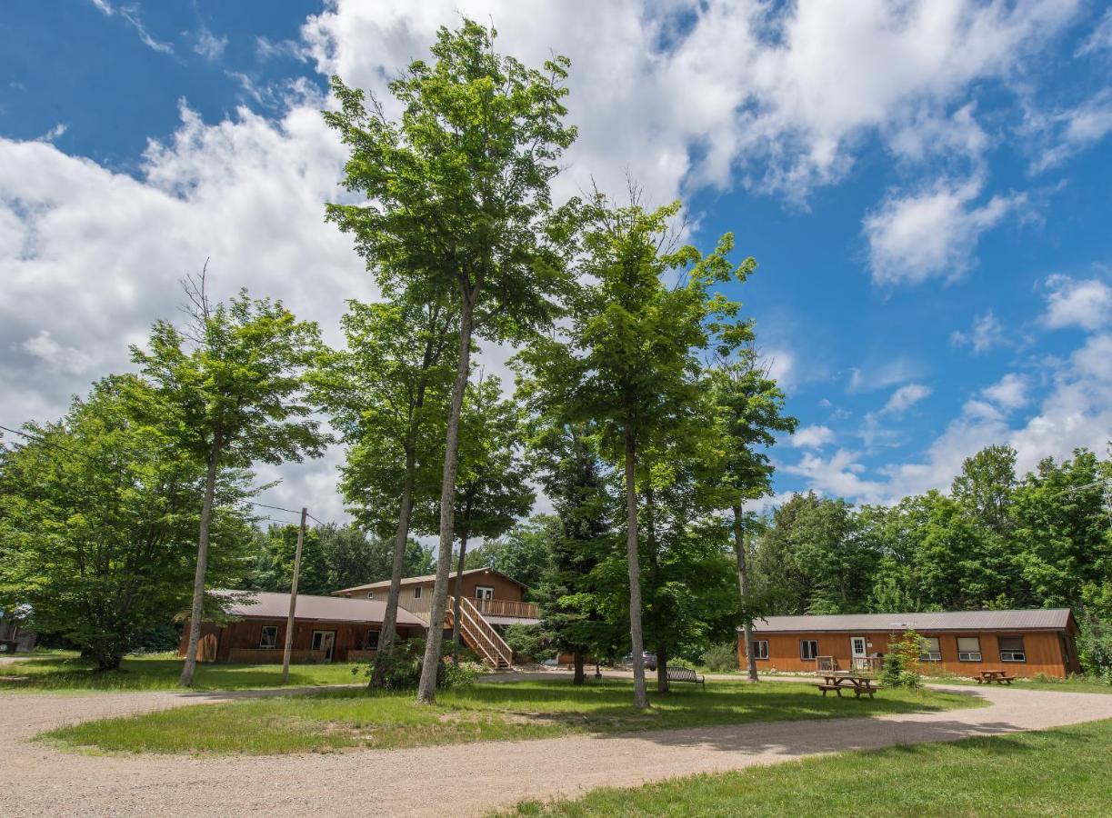 Madawaska Lodge-Cottage Buitenkant foto