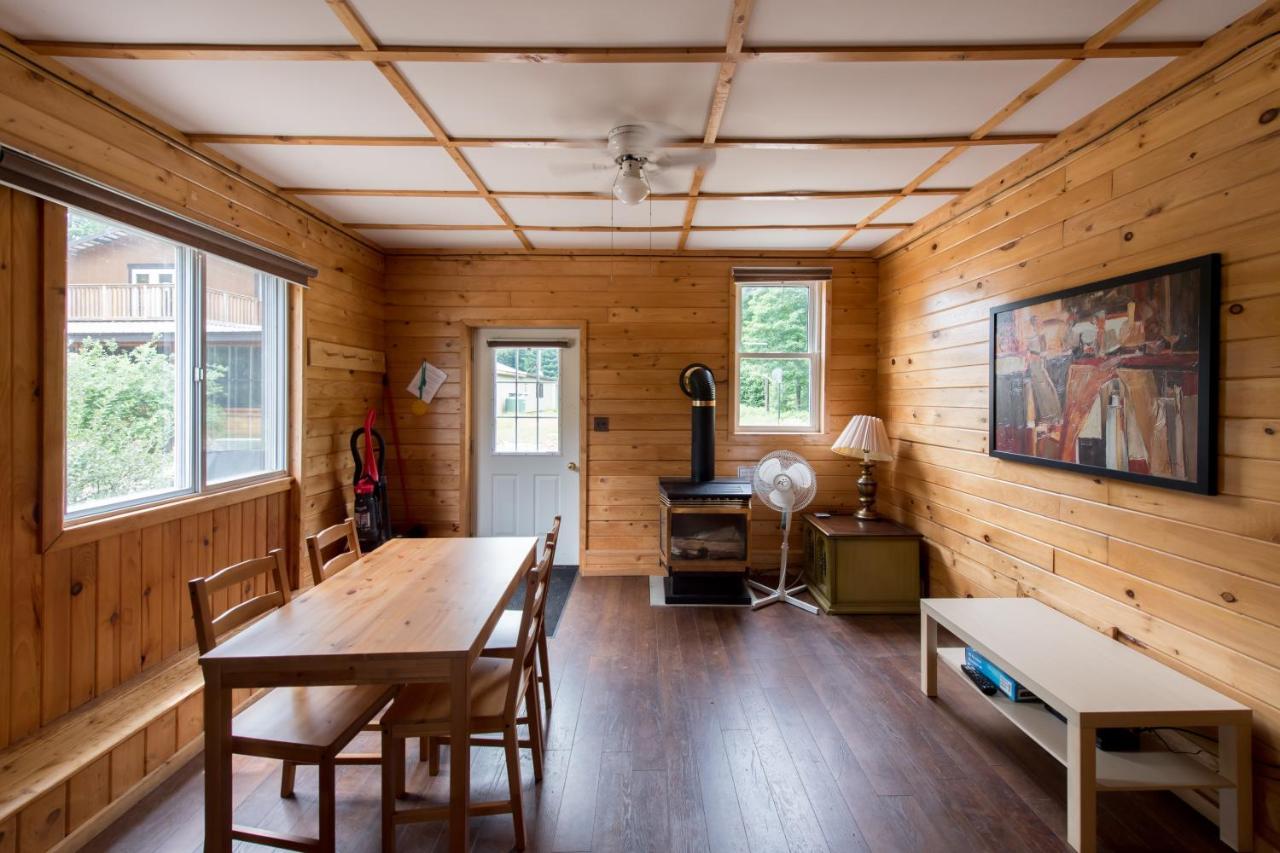 Madawaska Lodge-Cottage Buitenkant foto