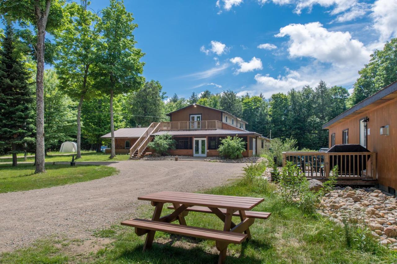 Madawaska Lodge-Cottage Buitenkant foto
