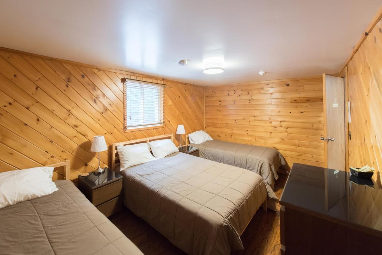 Madawaska Lodge-Cottage Buitenkant foto