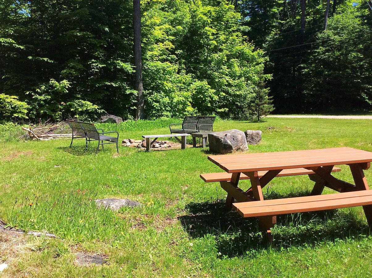 Madawaska Lodge-Cottage Buitenkant foto